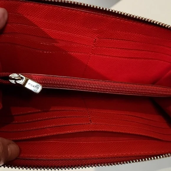 Coach Accordian Zip Wallet - Picture 8 of 9